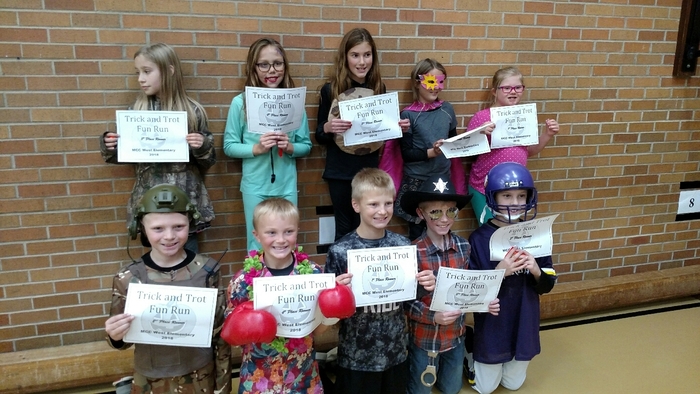 4th and 5th grade students. Trick and Trot winners.